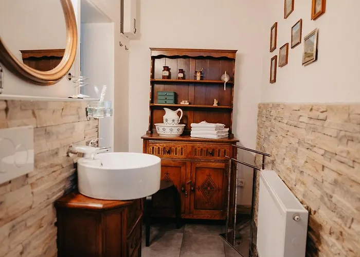 Apartamento Altes Haeusle Am Waschbach-weinstock