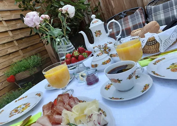 Altes Haeusle Am Waschbach-weinstock *