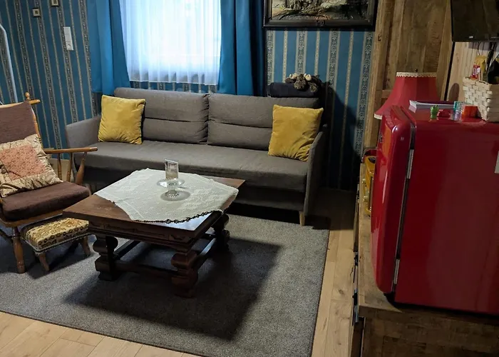 Altes Haeusle Am Waschbach-weinstock Edenkoben